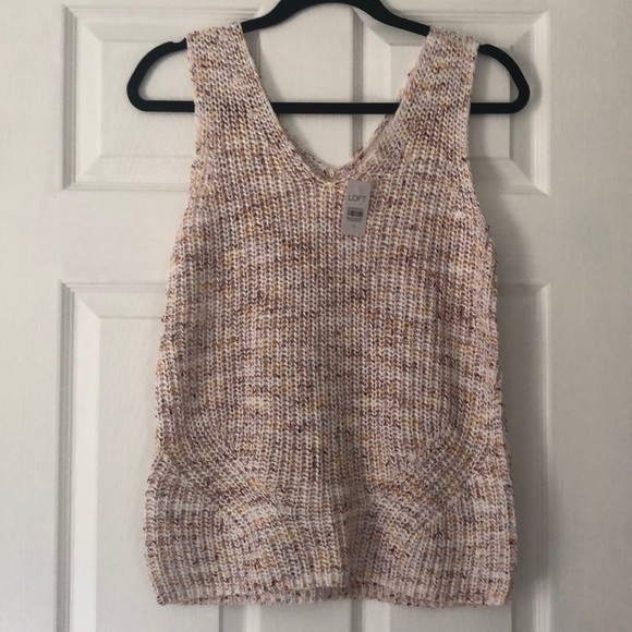 Double V Sweater Tank - LOFT NWT - Picture 3 of 9